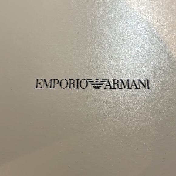 Like new Emporio Armani sneakers - Picture 4 of 5